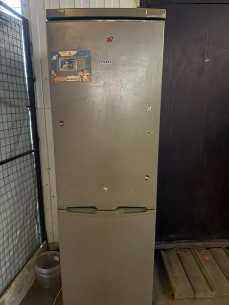 Продаю холодильник в Сальске