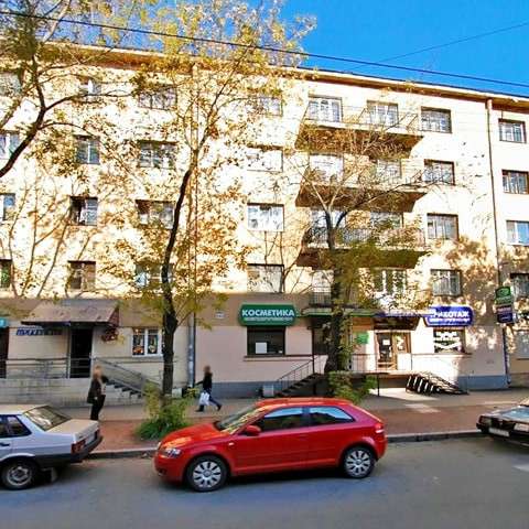 Трехкомнатная квартира 67 кв. м на улице Смолячкова в Санкт-Петербурге