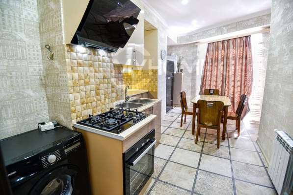 Продается 4-комнатная квартира в фото 3