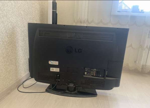 Телевизор LG 42LH2010 в Новосибирске фото 8