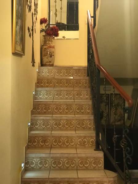 Продам коттедж в элитном посёлке в Москве фото 3