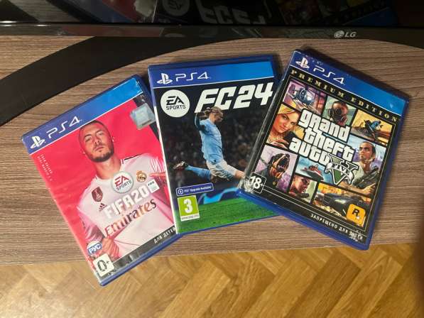 PlayStation 4 slim 1tb в Москве