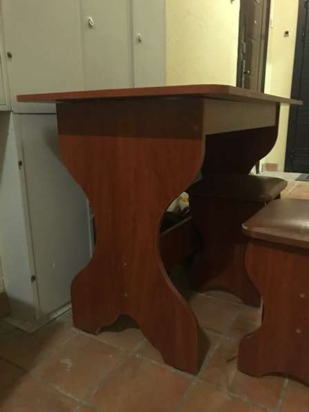 Продам, стол с двумя стульями, высота 75X60X100 самовывоз в Химках фото 4