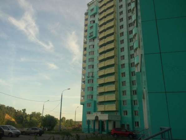 Продам трехкомнатную квартиру в Красногорске. Этаж 14. Дом панельный. Есть балкон.