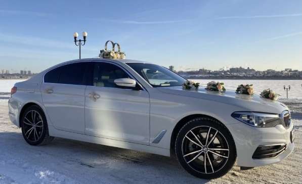 BMW 5 Series на свадьбу, трансфер, выписку из роддома в Москве фото 3