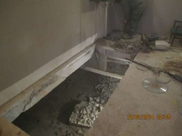 Резка бетона, проем в стене, отверстия в бетоне. Недорого! в Москве фото 4