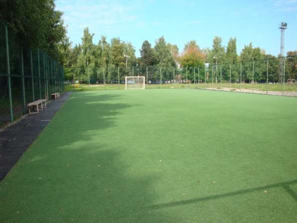 Футбольное поле с искусственным покрытием в Пензе