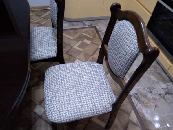 Кухонный стол, стулья, стекло на стол в Краснодаре фото 3