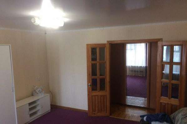 Продам четырехкомнатную квартиру в Краснодар.Жилая площадь 83 кв.м.Этаж 8.Дом кирпичный.