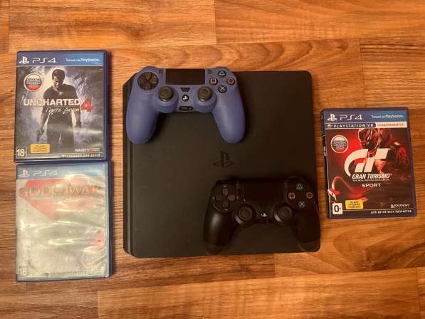 Sony PlayStation 4