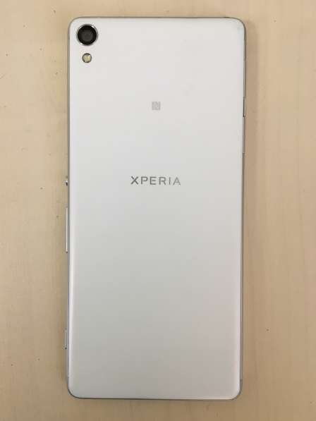 Sony Xperia XA F3111 в Екатеринбурге