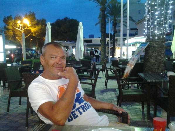 Sergej, 62 года, хочет познакомиться в 