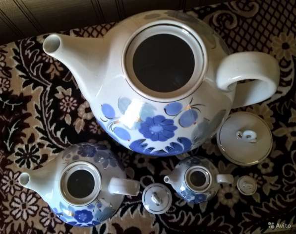 Набор из трёх чайников «Россыпь синевы», СССР в Новосибирске