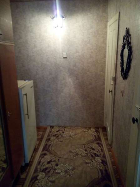 Сдается двухкомнатная квартира на 3 этаже кирпичного дома в Омске фото 4