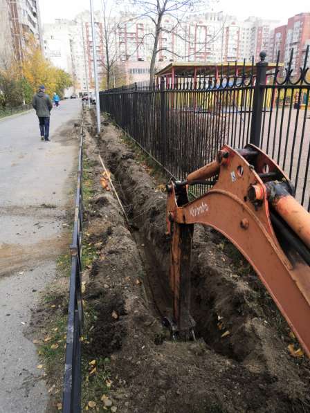 Услуги мини экскаватора, мини экскаватор в Санкт-Петербурге