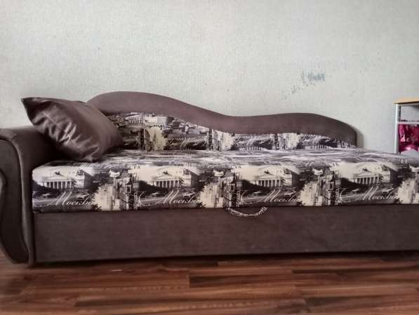 Продам диван в отличном состоянии, цена в рублях 15.500 в 