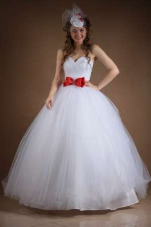 Свадебное платье недорого в Красноярске фото 5