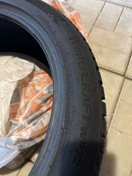 Продам зимнюю резину -липучки в Москве фото 3