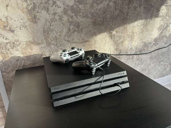 Sony PS 4pro 1tb