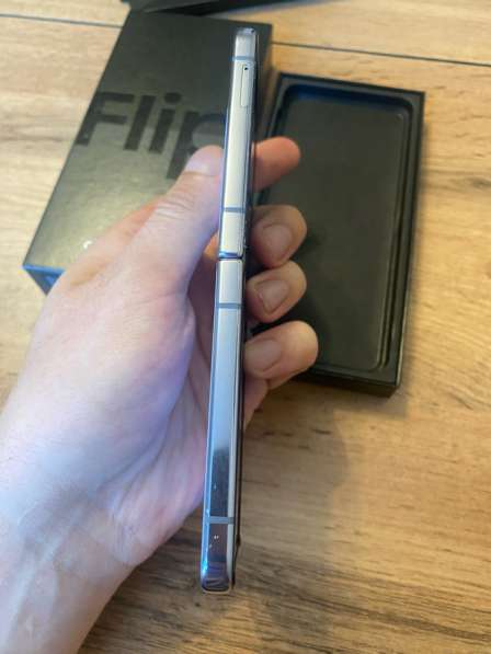 Samsung Z Flip 4 8/256 в Щербинке фото 3