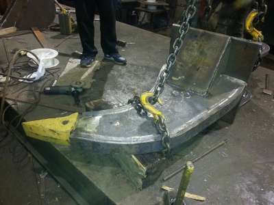 автозапчасти Клык на JCB 330