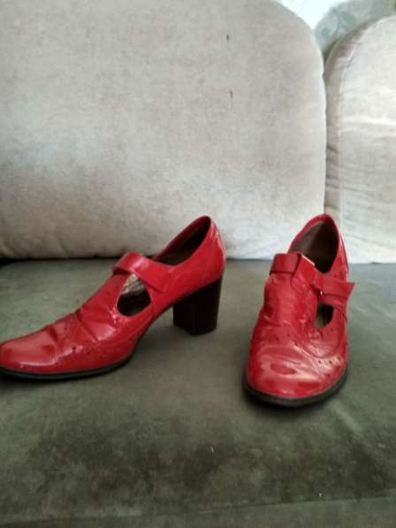 Продам женскую обувь в хорошем состоянии в Иванове