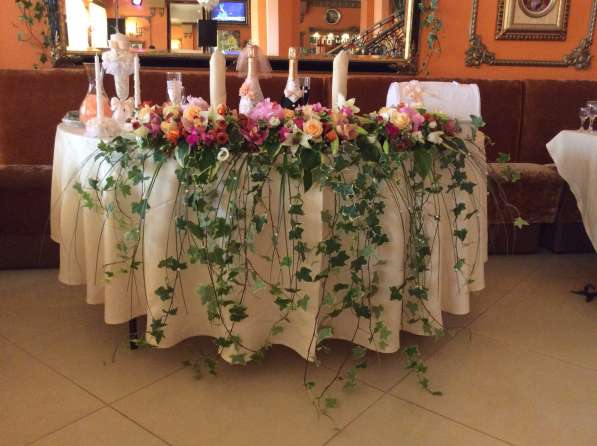 Свадебный флорист, букет невесты, оформление зала, цветы в Бронницах
