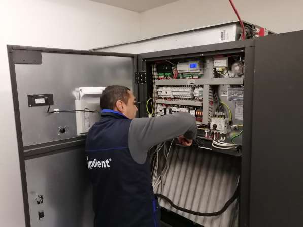 Ремонт промышленных чиллеров от авторизованного сервиса в Москве фото 4