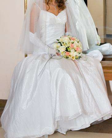 Элегантное свадебное платье, размер 42 в Москве