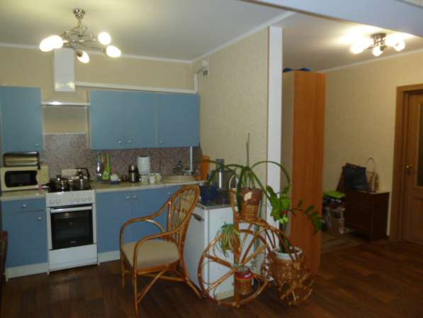 Продается 3-х комнатная квартира, ул. 8 Линия, 94 в Омске фото 11