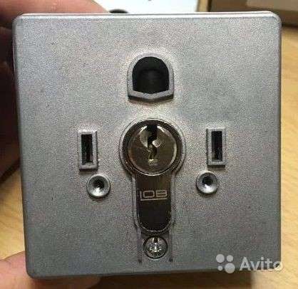Выключатель замковый. ключ - кнопка. S AP 2R/1 в Перми фото 4