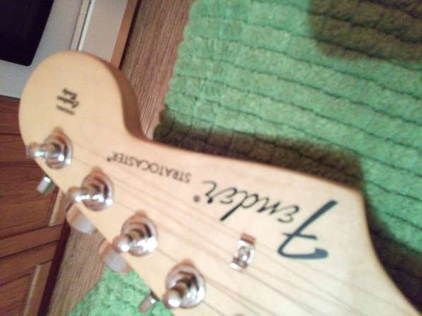 Продам Fender Stratocaster 2009 mexico в Москве фото 6