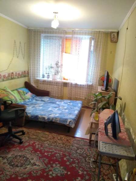 Продается двухкомнатная квартира частично с мебелью в фото 10