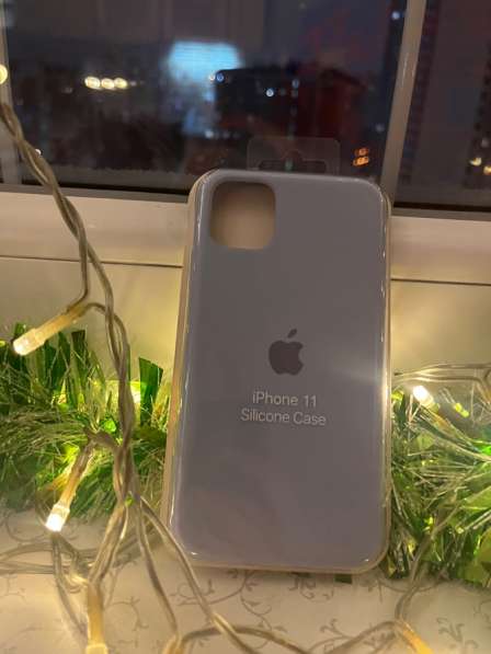 Чехол на iPhone 11