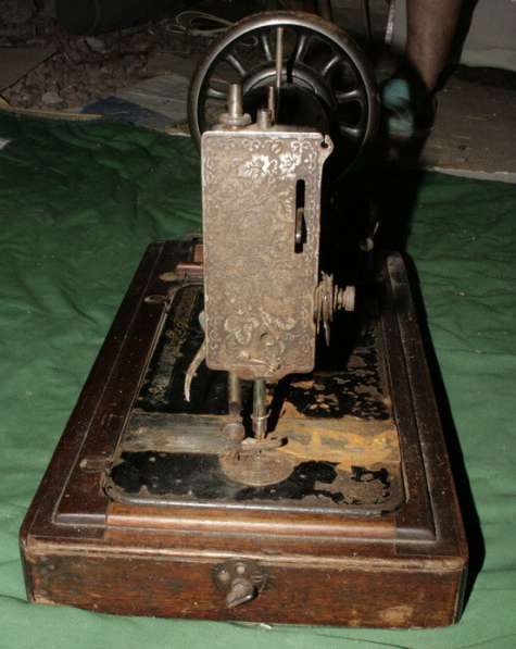 Швейная машинка Зингер в Щёлкино фото 3