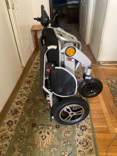 Складная инвалидная коляска с электроприводом в Ростове-на-Дону фото 3