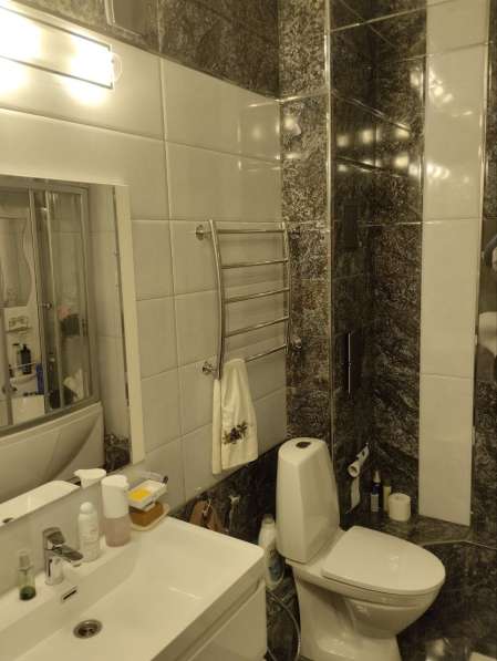 Трёхкомнатная квартира на Академика Бардина 48а в Екатеринбурге