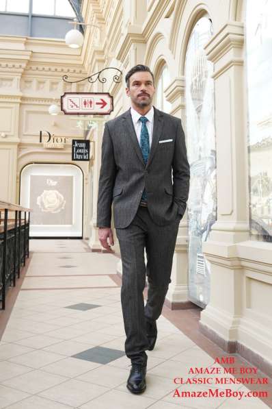 Мужской костюм купить из шерстяной итальянской модной ткани в Москве фото 10