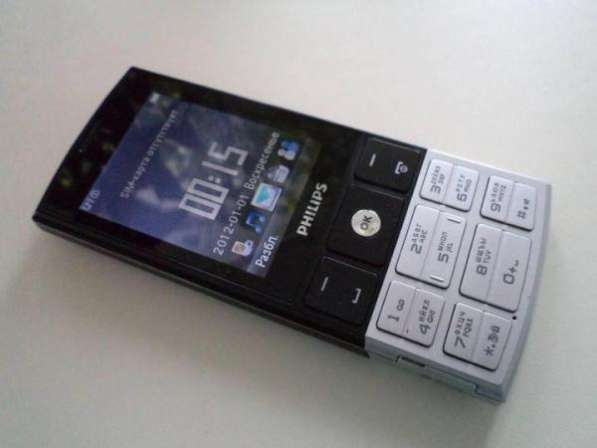 Philips Xenium X332 (оригинал,2-сим, Ростест)