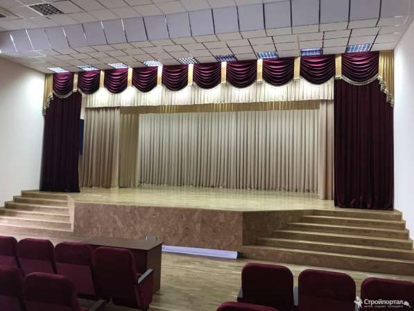 Пошив театральных штор (одежды сцены) в Краснодаре