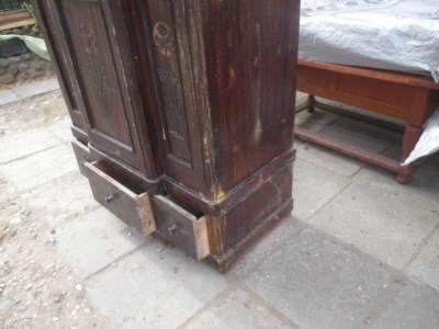 Старинный платянной шкаф в Москве фото 3
