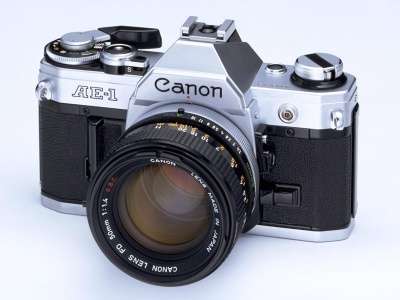пленочный фотоаппарат Canon AE-1