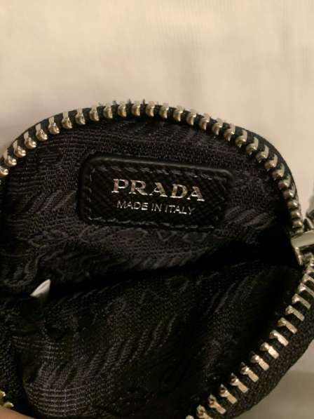Карманный кошелек под PRADA в Москве