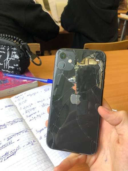 IPhone 11 в Москве