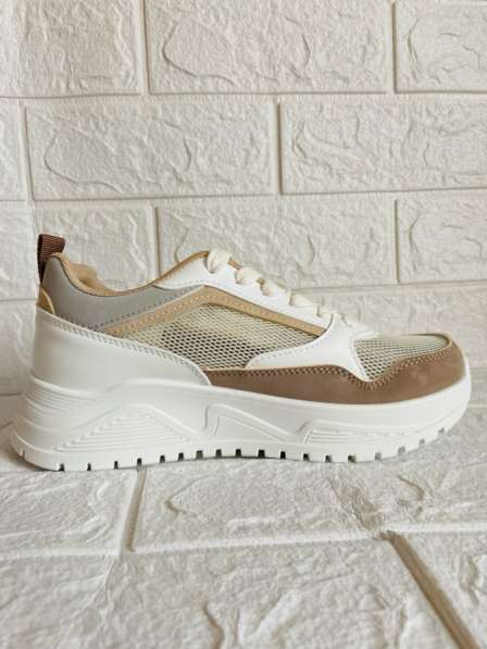 Кроссовки женские, новые в Москве фото 6