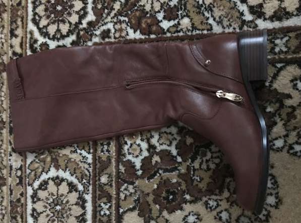 Новые кожаные демисезонные сапоги 38 размер в Кандалакше