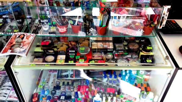 Продажа магазина парфюмерии и косметики в Севастополе фото 4