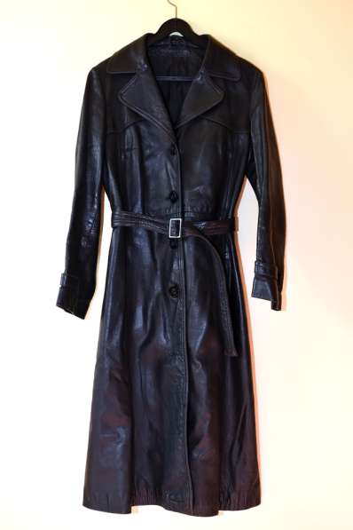 Женский черный кожаный плащ, размер 42-44
