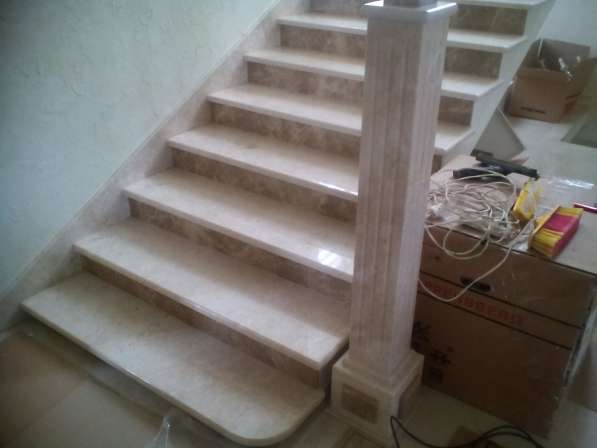 Лестницы из натурального камня мрамора и гранита в Красногорске фото 15
