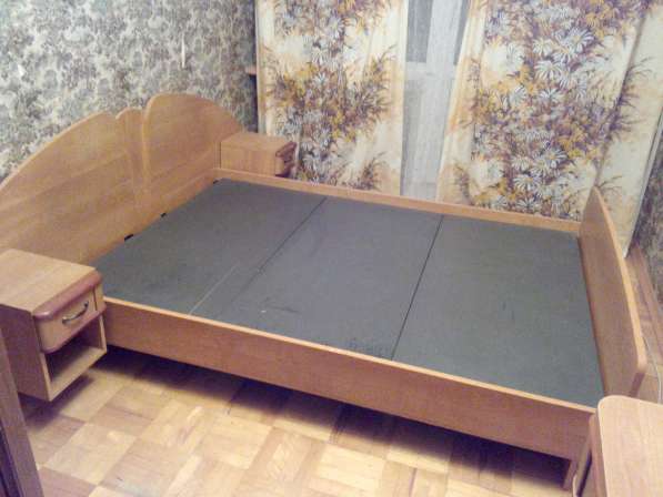 Продается двуспальная кровать!